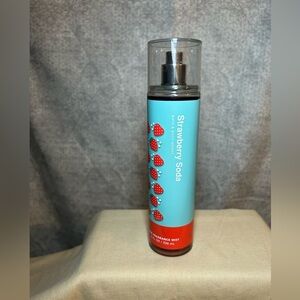 Bath & Body Works Strawberry Soda Fine Mist Body Spray